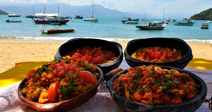 Frutos do mar  em restaurantes na beira mar - Praia do Abraão - Ilha Grande - RJ